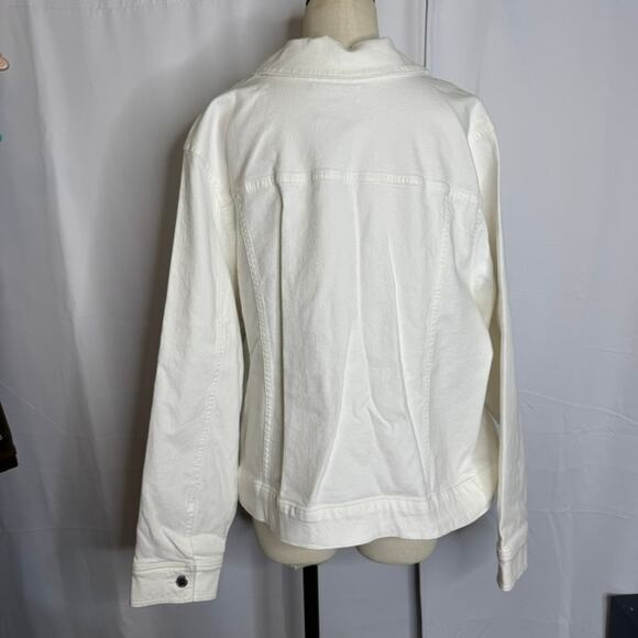 Lane Bryant Plus Size White Denim Trucker Jacket Cropped 24 NWT - Picture 3 of 8